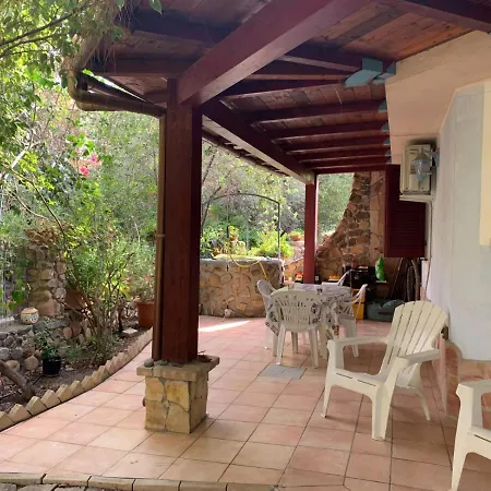 Dom wakacyjny Baia Azzurra 300mt Dal Mare