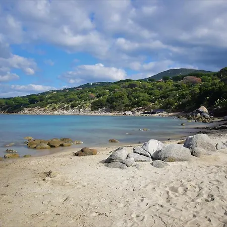Baia Azzurra 300mt Dal Mare